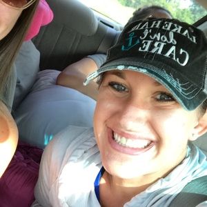 Meet your Posher, Rarachael